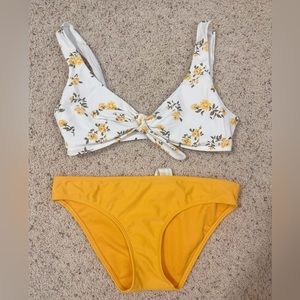 Hollister Bikini Set!